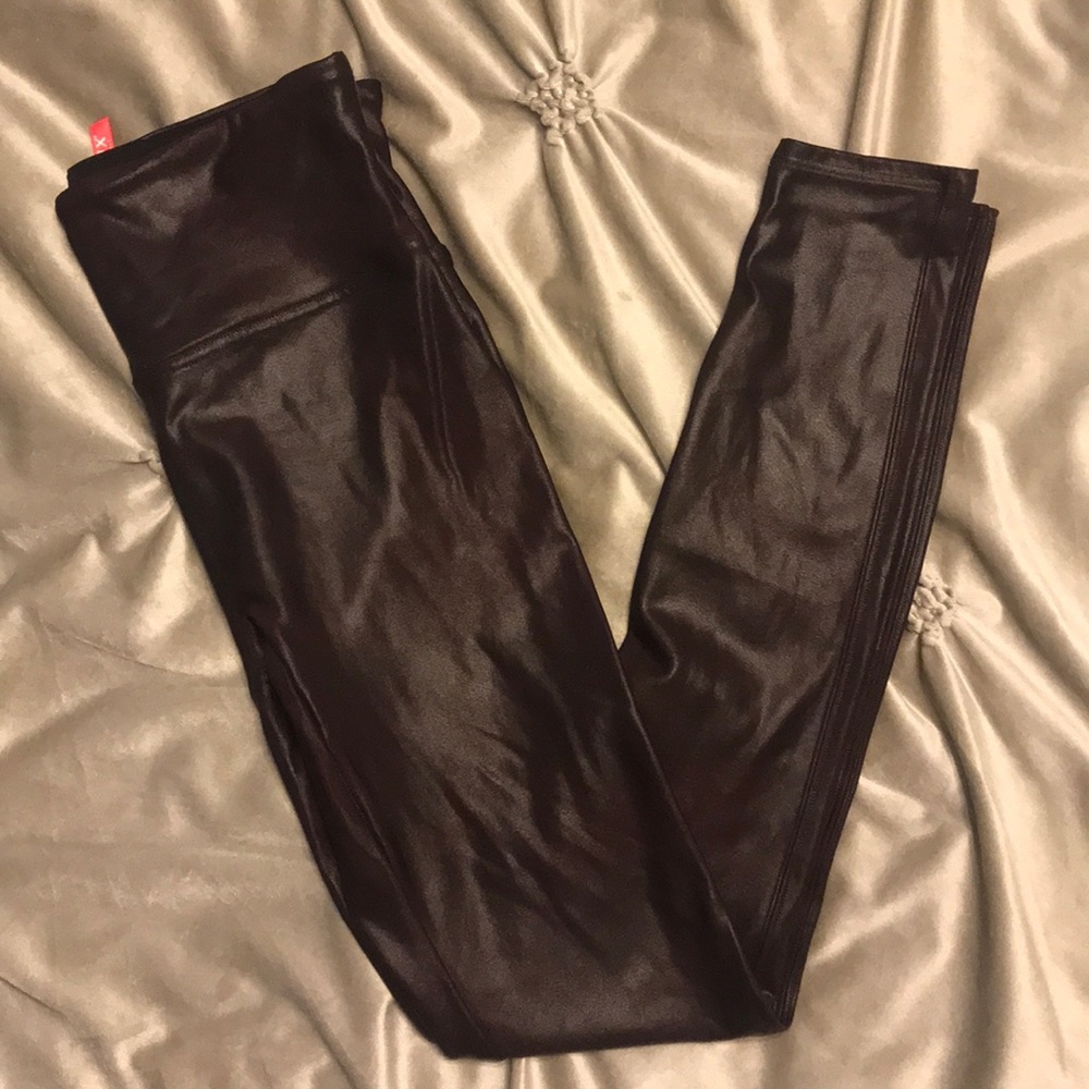 Faux leather legging
